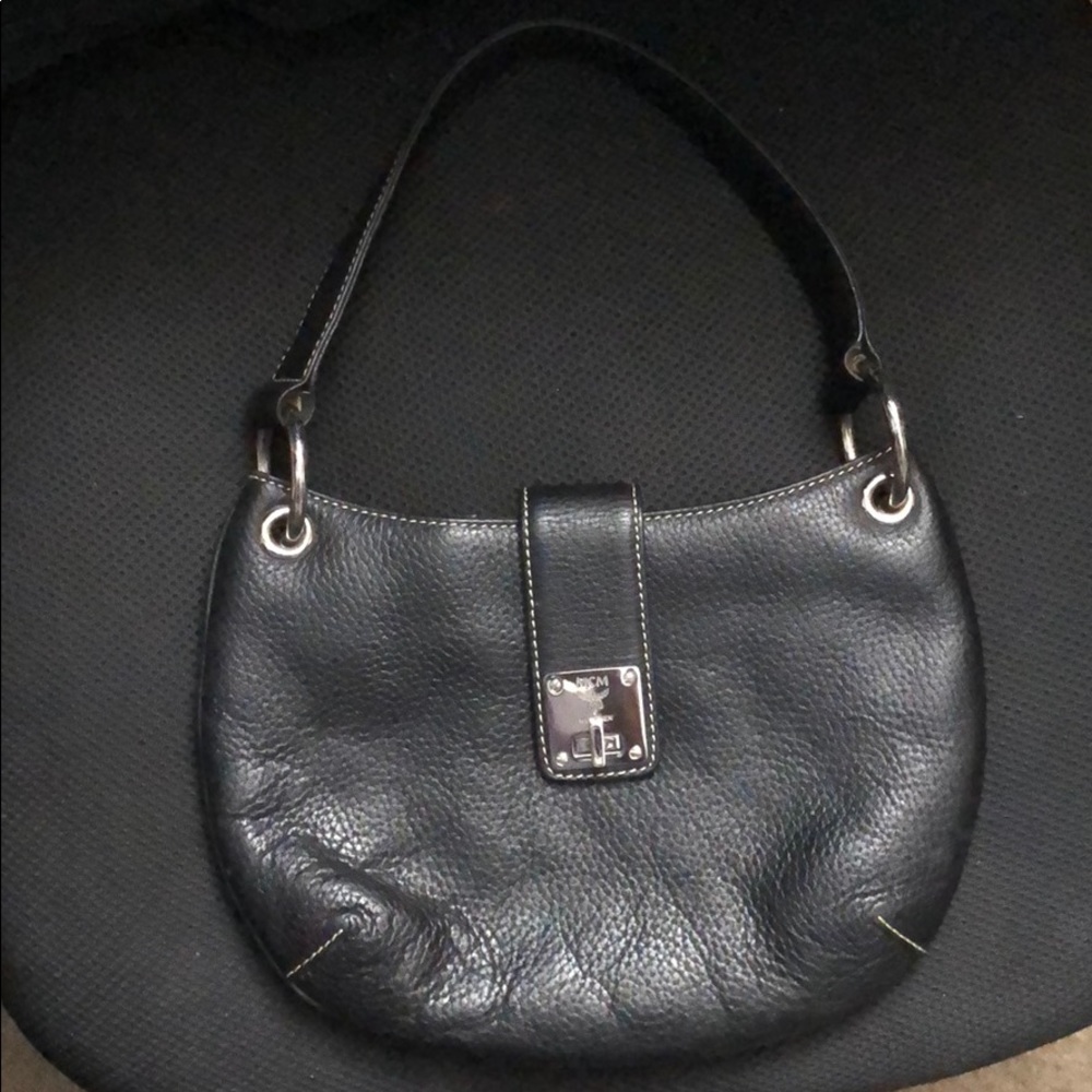 Shoulder bag